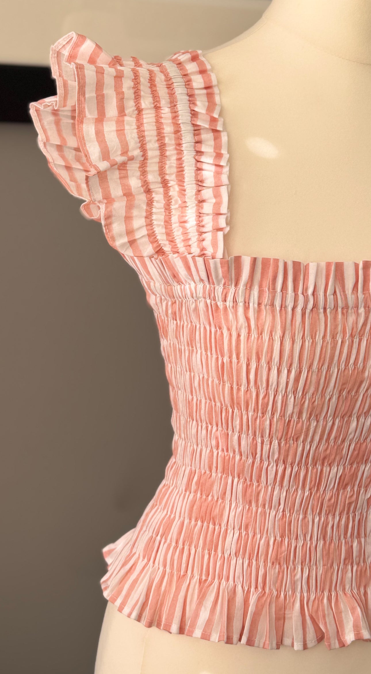 The Lola Top Salmon